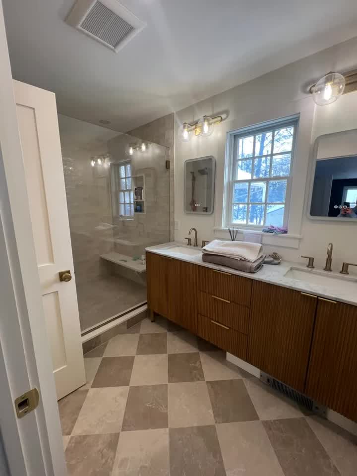 Bathroom cleaned by Eva Pro Cleaning